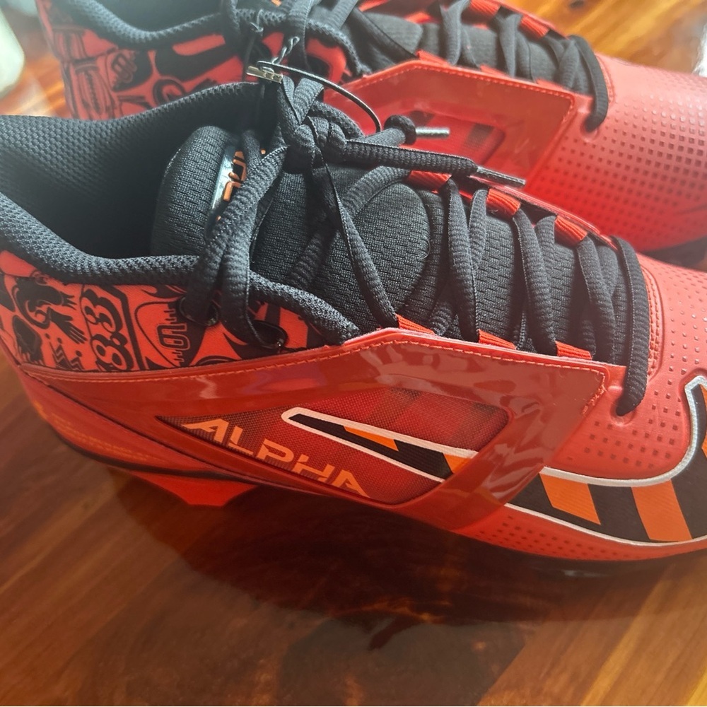 🏈🏈Nike Red and Black Alpha football Cleats 🏈🏈 - Picture 3 of 6